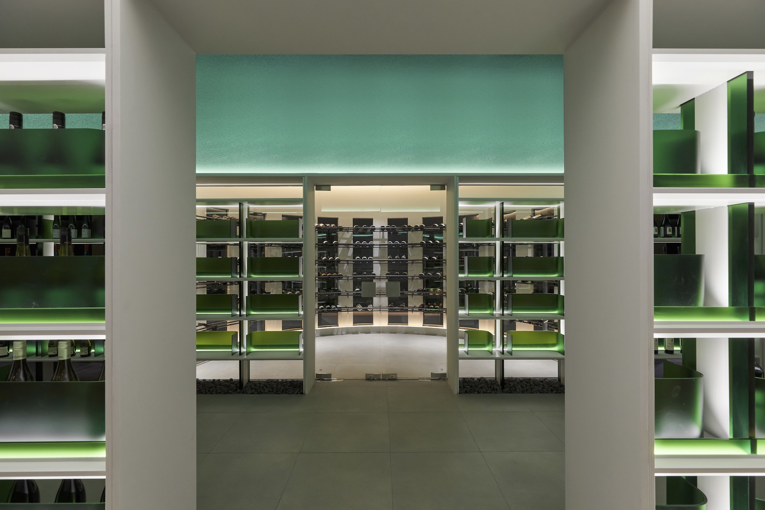 酒吧設計,酒吧設計案例,酒吧設計方案,酒吧裝修,Design Studio Maoom,創意酒吧,酒吧餐廳,MOWa酒吧餐廳,680㎡,韓國,首爾