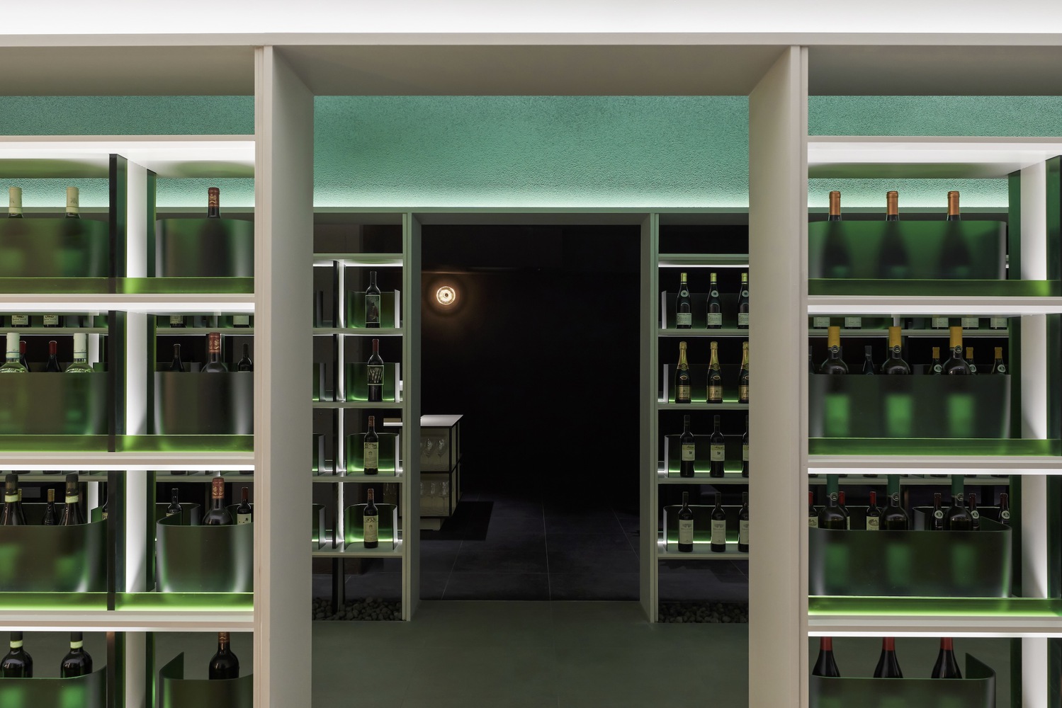 酒吧設計,酒吧設計案例,酒吧設計方案,酒吧裝修,Design Studio Maoom,創意酒吧,酒吧餐廳,MOWa酒吧餐廳,680㎡,韓國,首爾