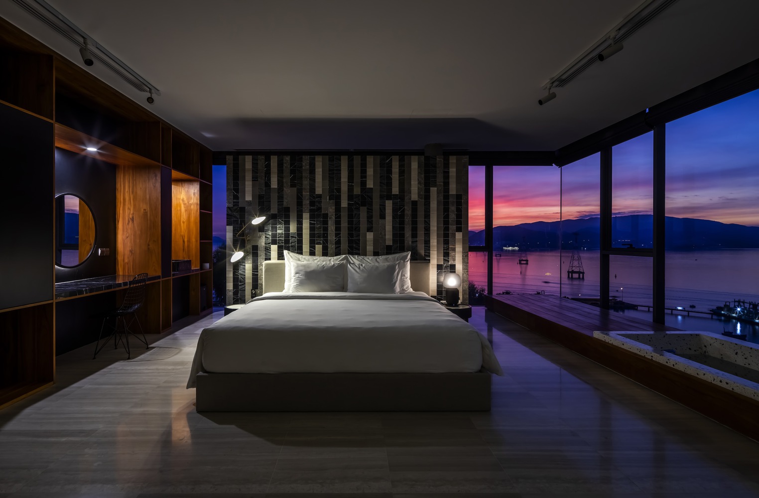 別墅設計,越南,MM++ architects,鏡麵,別墅設計案例,別墅裝修,現代風格別墅設計,海景別墅,現代風格別墅設計案例,968㎡