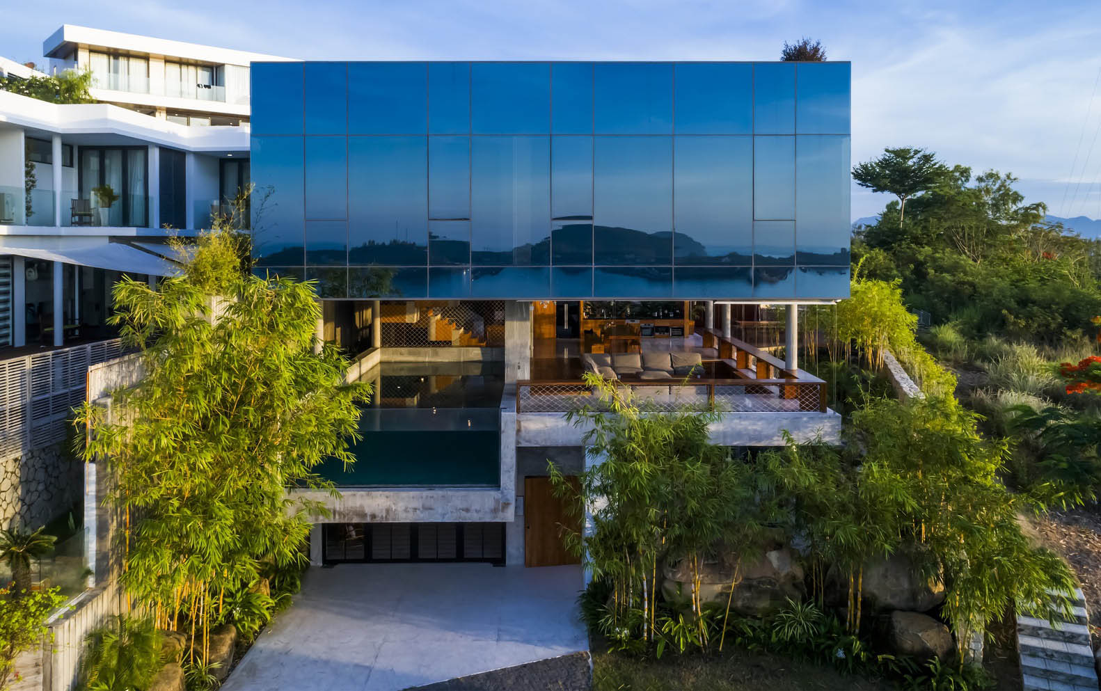 別墅設計,越南,MM++ architects,鏡麵,別墅設計案例,別墅裝修,現代風格別墅設計,海景別墅,現代風格別墅設計案例,968㎡