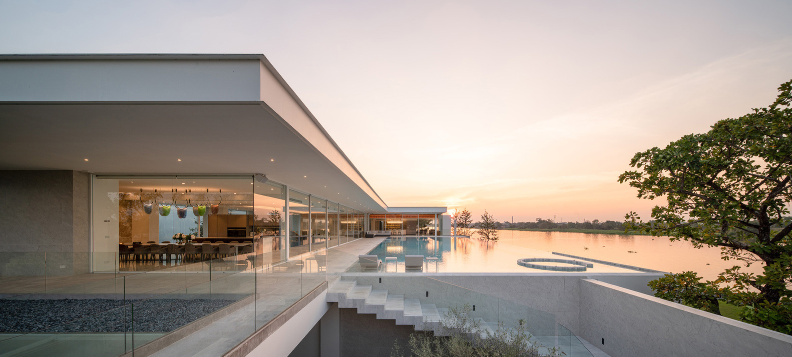 別墅設計,4500㎡,泰國,獨棟別墅設計,豪宅設計,別墅設計案例,別墅裝修,現代風格別墅設計,OfficeAT,現代風格別墅設計案例,濱河別墅