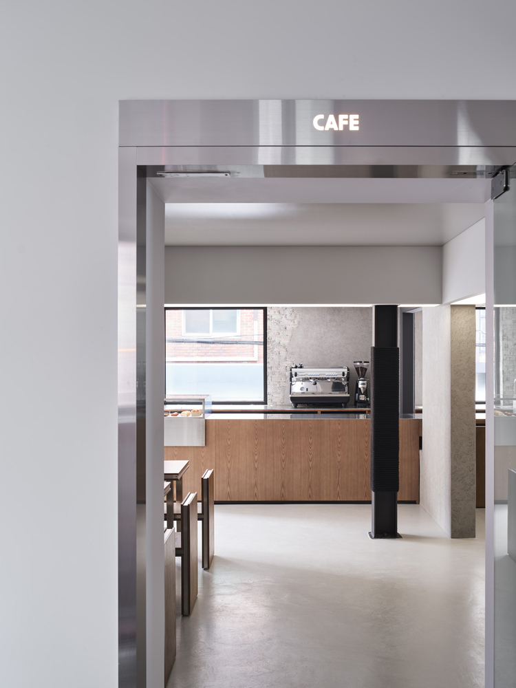 KKOL Studio,咖啡店設計案例,咖啡店設計方案,咖啡廳設計,咖啡店裝修,創意咖啡店,韓國,江南穀,Boba Bear Café