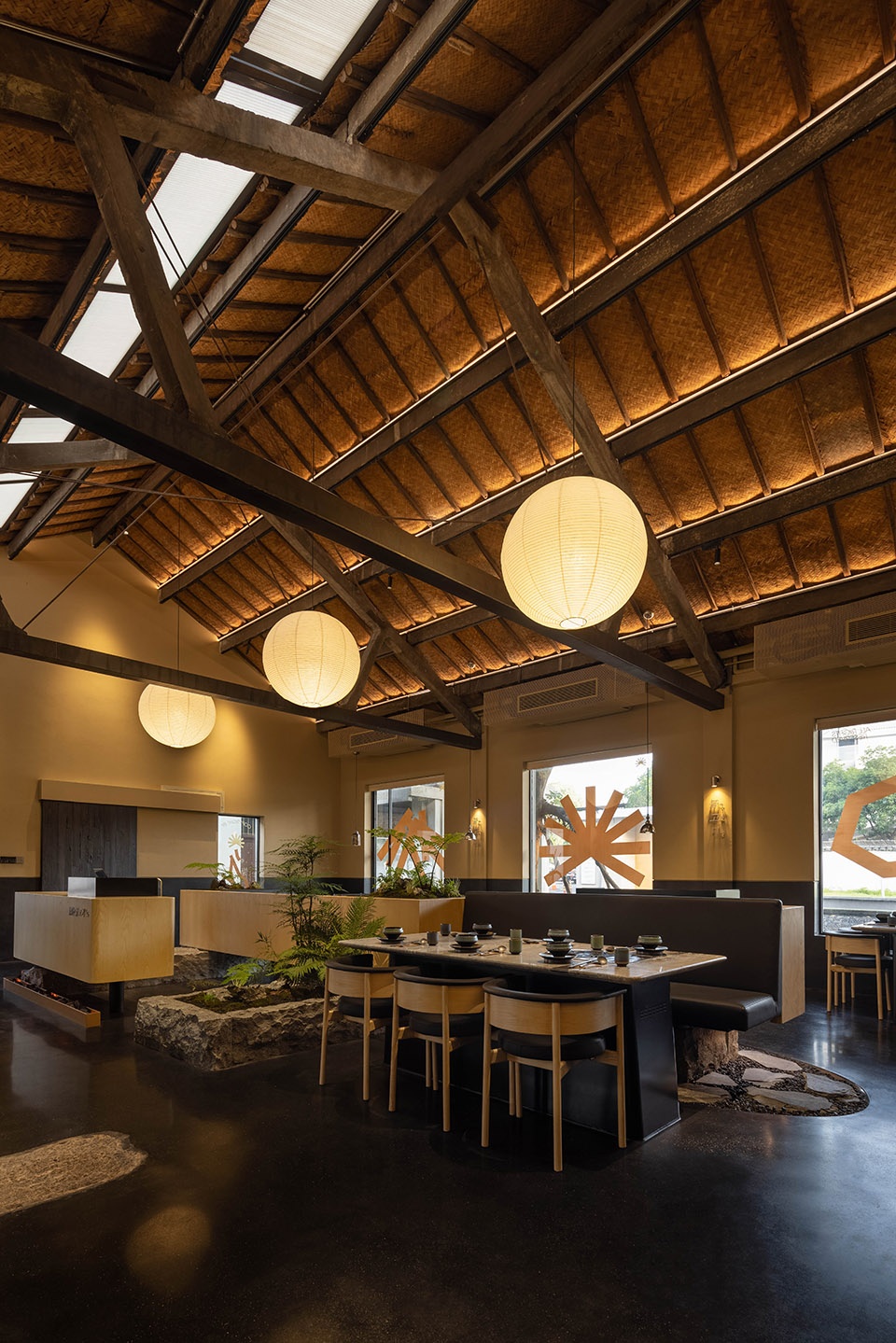 餐廳設計,酒吧設計,休閑餐廳設計,烤肉店設計,餐廳設計案例,餐廳設計方案,餐廳裝修,燒烤店設計,戶外風格餐廳設計,杭州,BR-Bulgogi老廠房裏的韓國烤肉與精釀,杭州觀堂設計