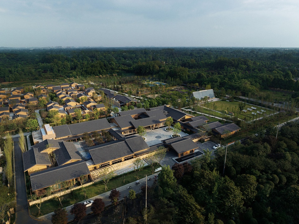 酒店設計,設計酒店,度假酒店設計,酒店設計案例,高檔酒店設計,酒店設計方案,酒店裝修,成都,溫江悅椿酒店,CCD香港鄭中設計事務所