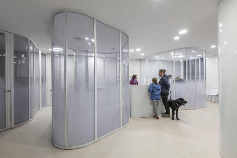 VIDA Arquitectura | 115㎡,西班牙Rosvet Veterinary獸醫診所設計