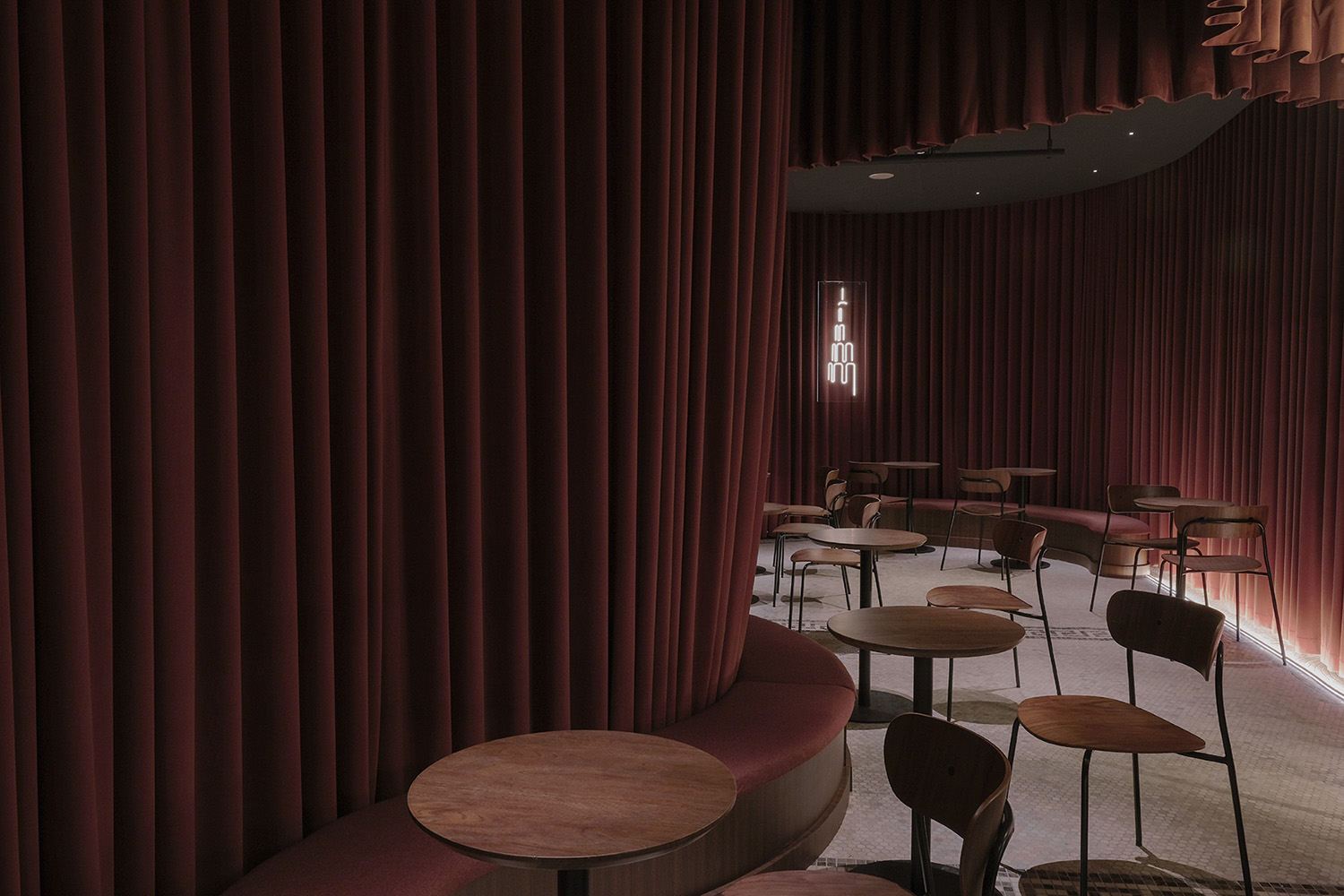 酒吧設計,酒吧設計案例,現代風格酒吧設計,酒吧設計方案,酒吧裝修,酒館設計,主題酒吧設計,主題空間設計,上海,一個很難滿意的BAR,無定設計