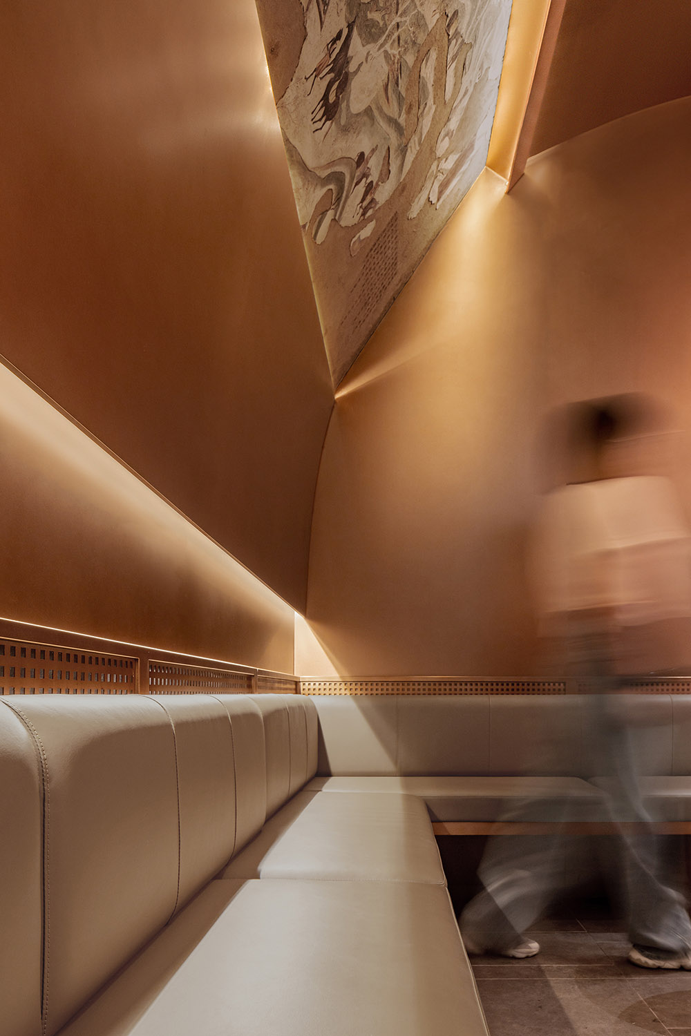 茶飲店設計,茶飲店設計案例,茶飲店設計方案,奶茶店設計,創意茶飲店,霸王茶姬TEA BAR上海兩家旗艦店,霸王茶姬環球港旗艦店,霸王茶姬美羅城旗艦店,尚洋藝術