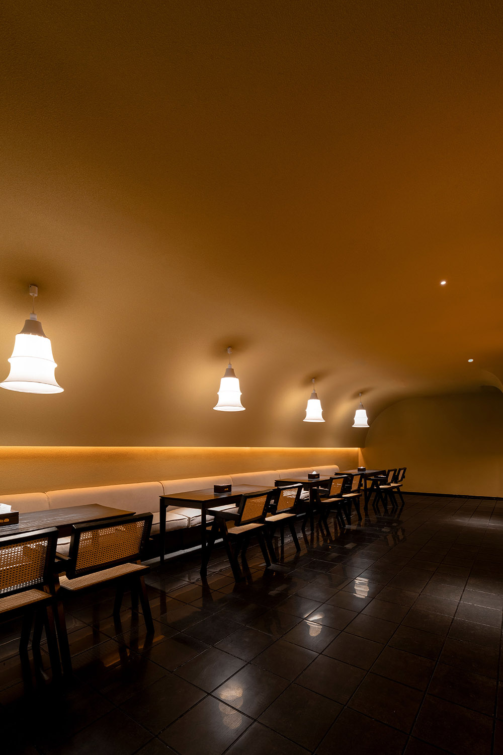 商業空間,SPA,按摩店設計,理療店設計,按摩店設計案例,按摩店設計方案,沈陽,內向理療SPA,素造建築