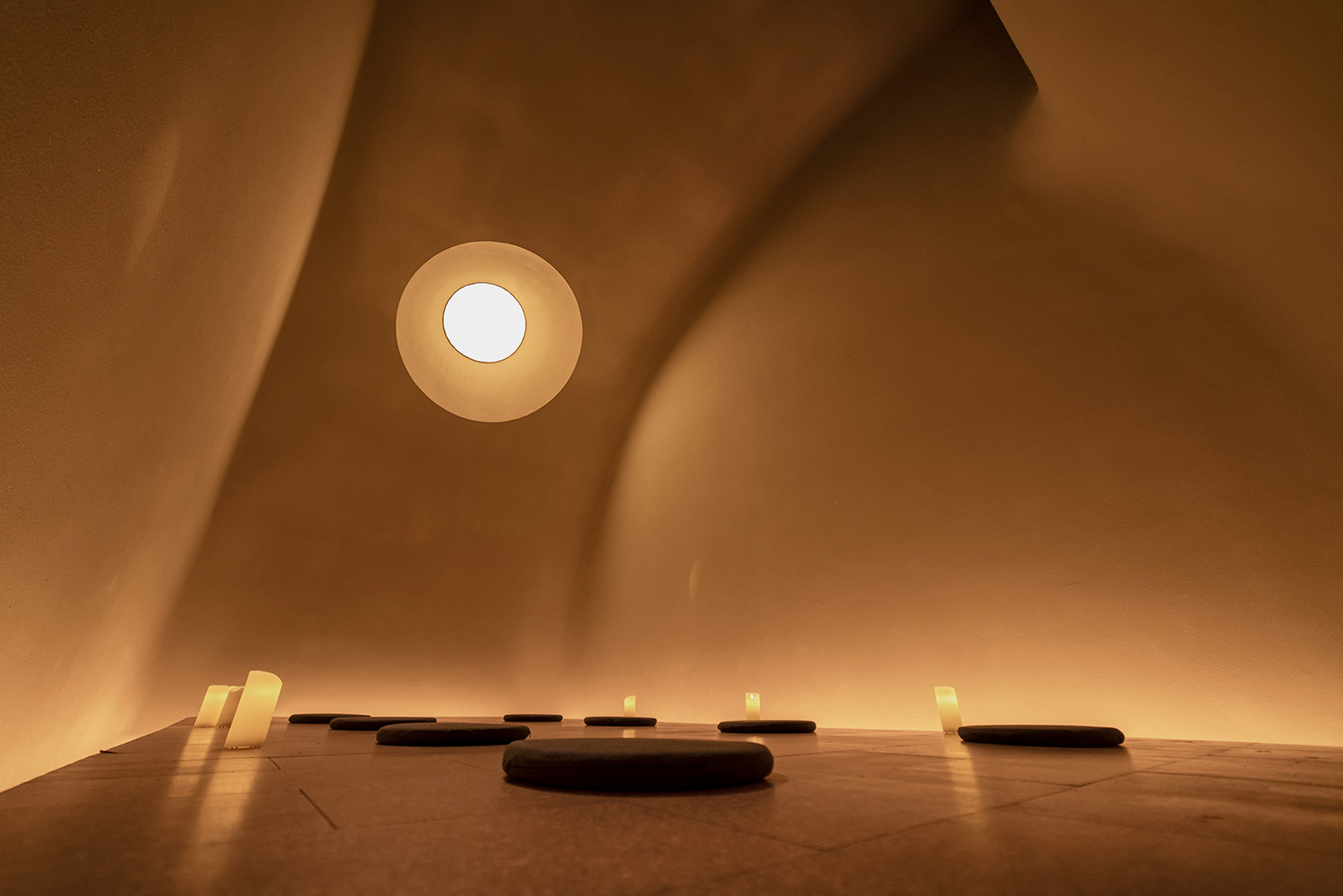 商業空間,SPA,按摩店設計,理療店設計,按摩店設計案例,按摩店設計方案,沈陽,內向理療SPA,素造建築