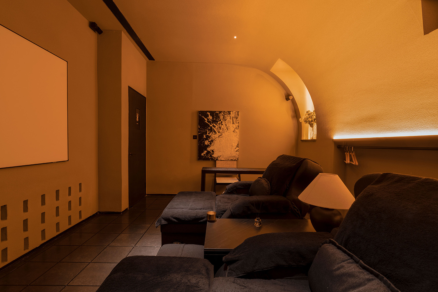 商業空間,SPA,按摩店設計,理療店設計,按摩店設計案例,按摩店設計方案,沈陽,內向理療SPA,素造建築