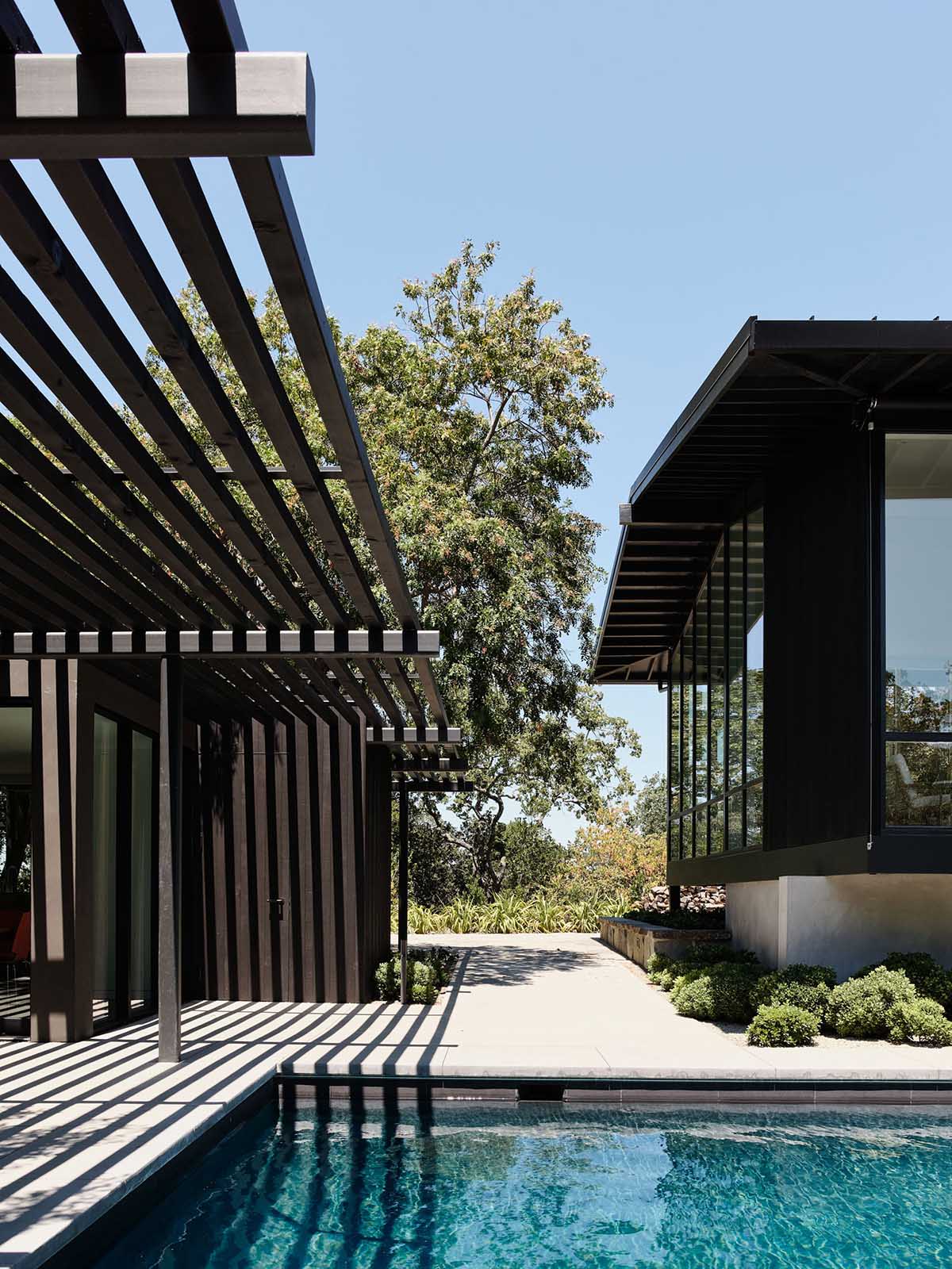 別墅設計,美國,原木色,極簡風格,別墅設計案例,泳池庭院別墅,別墅設計方案,加利福尼亞,Piechota Architecture