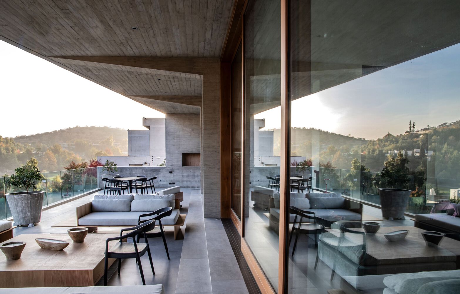 別墅設計,智利,Gonzalo Mardones V Arquitectos,木模混凝土,別墅設計案例,別墅裝修,現代風格別墅設計,野獸派風格別墅,680㎡