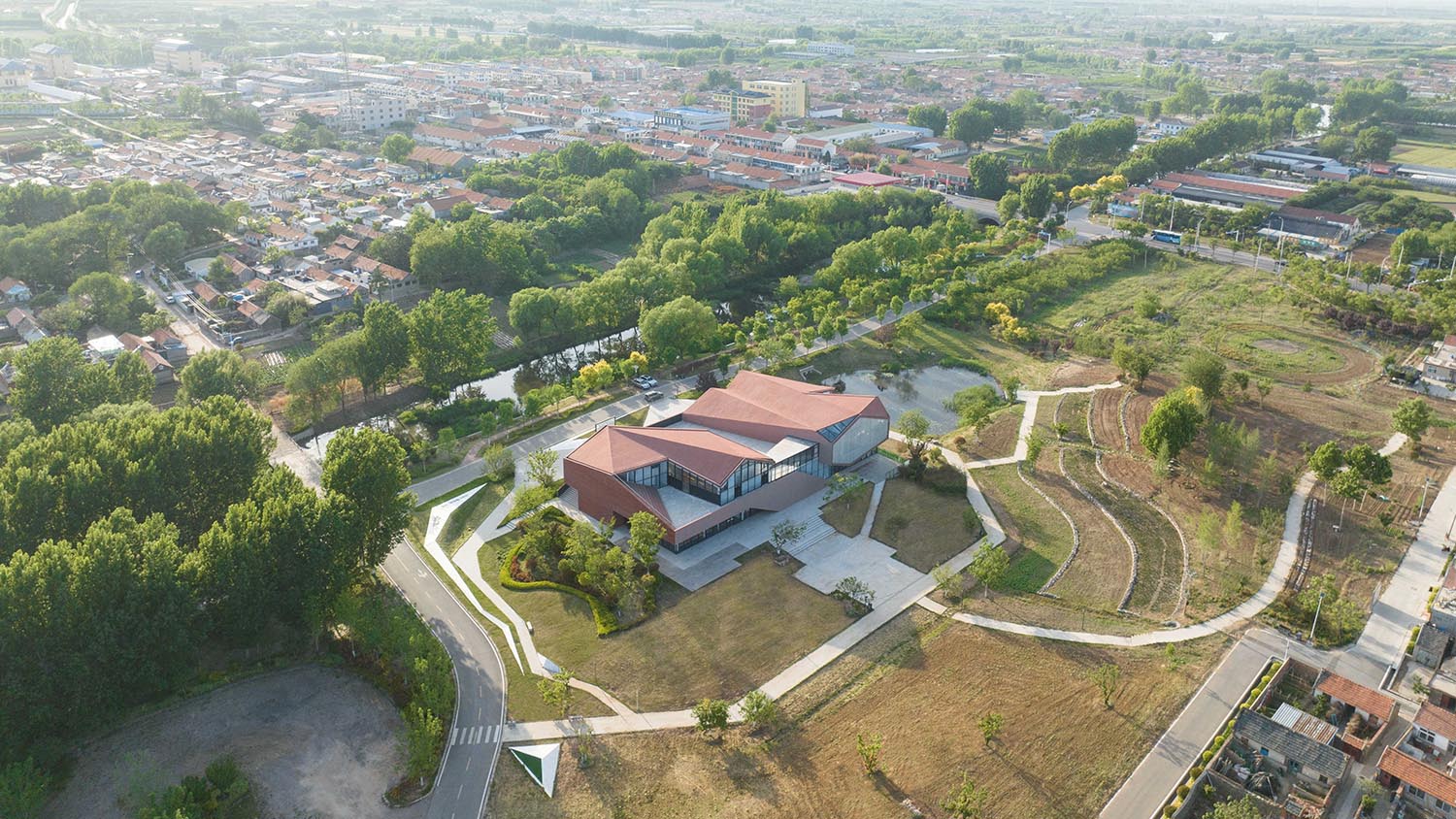 建築設計,鄉村建築設計,公共空間設計,多功能空間設計,青島,青島即墨華僑城鄉村展示中心,袈藍建築