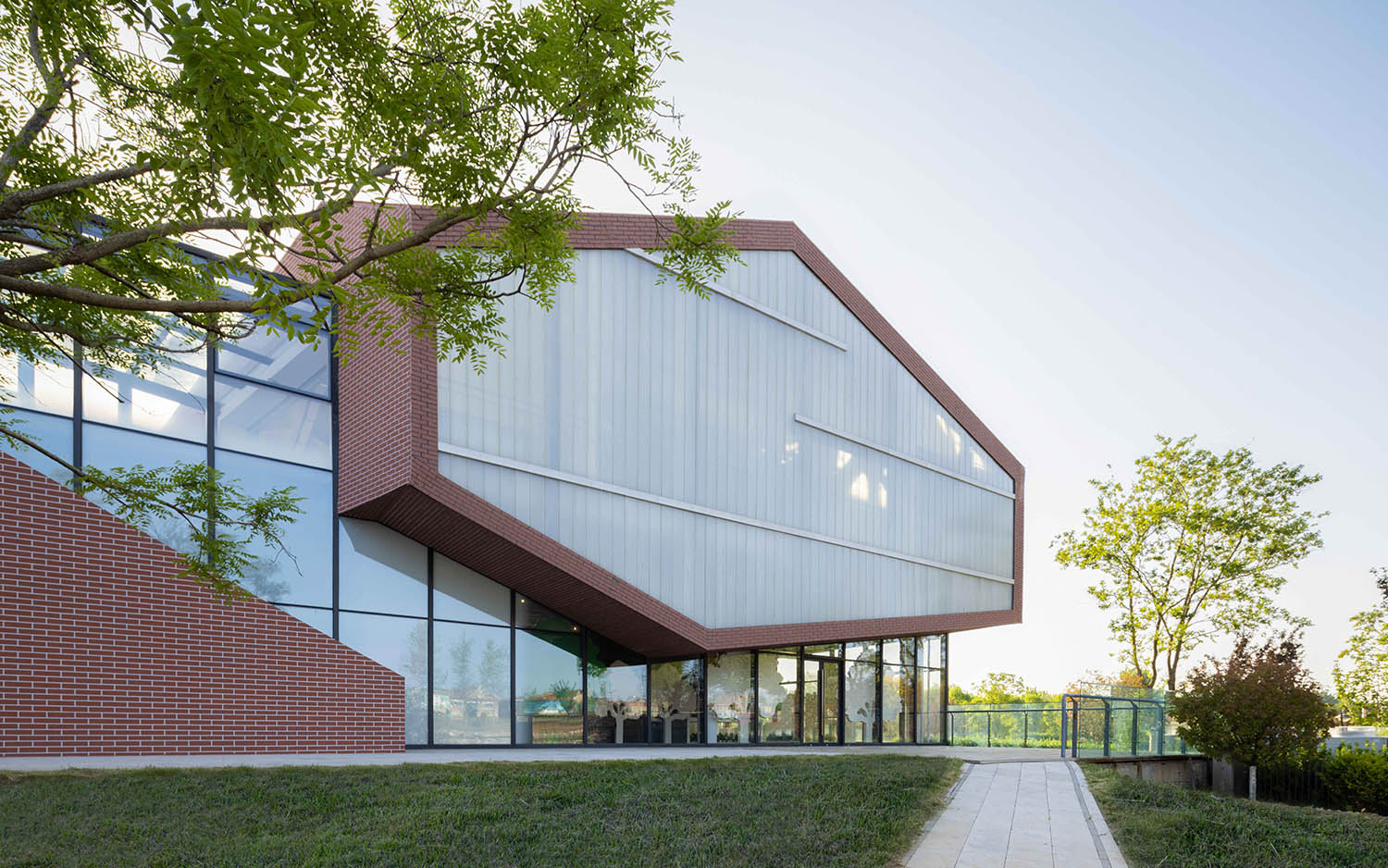 建築設計,鄉村建築設計,公共空間設計,多功能空間設計,青島,青島即墨華僑城鄉村展示中心,袈藍建築