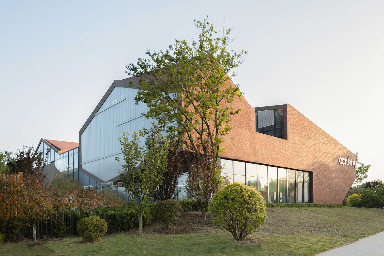 建築設計,鄉村建築設計,公共空間設計,多功能空間設計,青島,青島即墨華僑城鄉村展示中心,袈藍建築