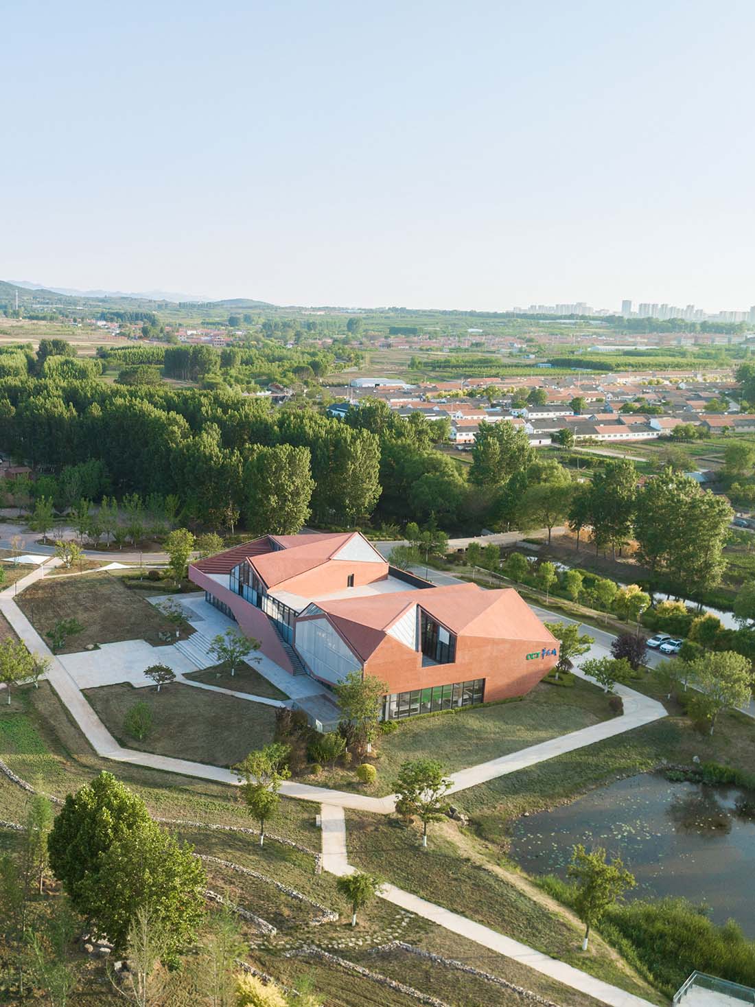 建築設計,鄉村建築設計,公共空間設計,多功能空間設計,青島,青島即墨華僑城鄉村展示中心,袈藍建築