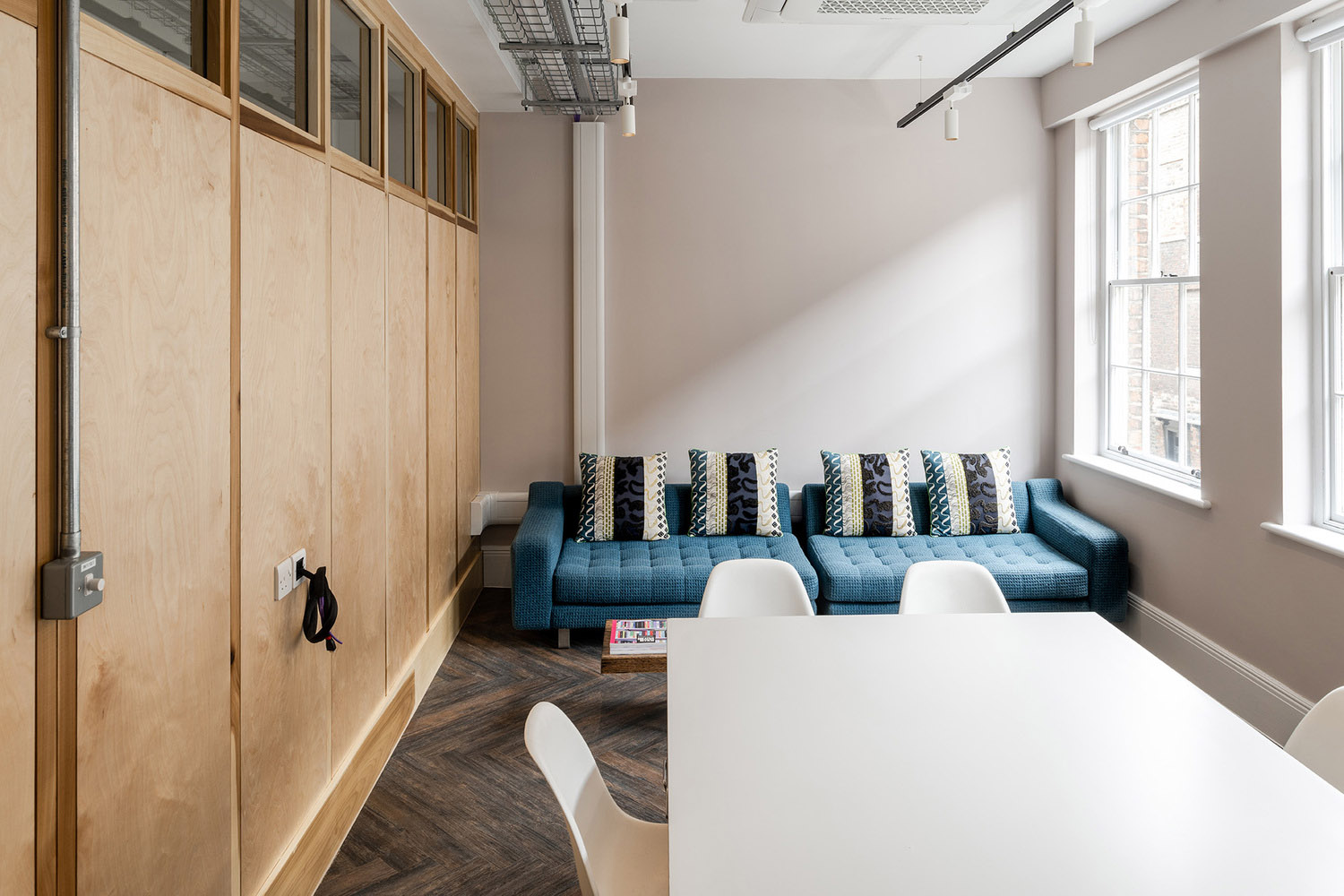 辦公室設計,辦公室裝修,辦公室設計案例,辦公室設計方案,MATA Architects,英國,視覺效果公司,科技公司辦公室設計,865㎡