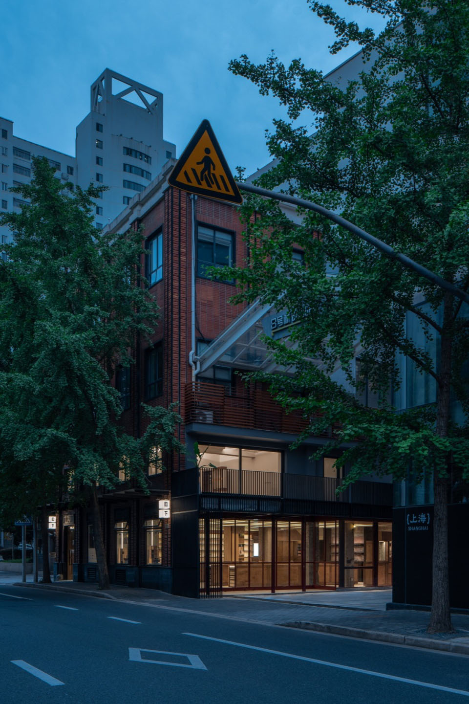 眼鏡店設計,零售店設計,眼鏡店設計案例,商店設計,零售店設計案例,零售店設計方案,上海,目下眼鏡店,MAS芒果建築設計