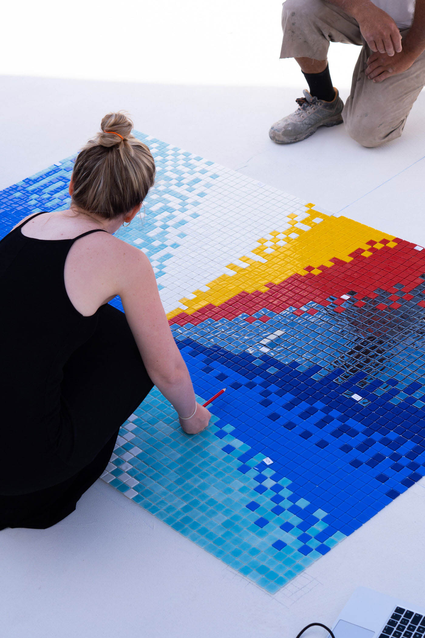 住宅設計,別墅設計案例,Felipe Pantone,海景別墅,別墅泳池,國外住宅設計案例,泳池設計,馬賽克,西班牙