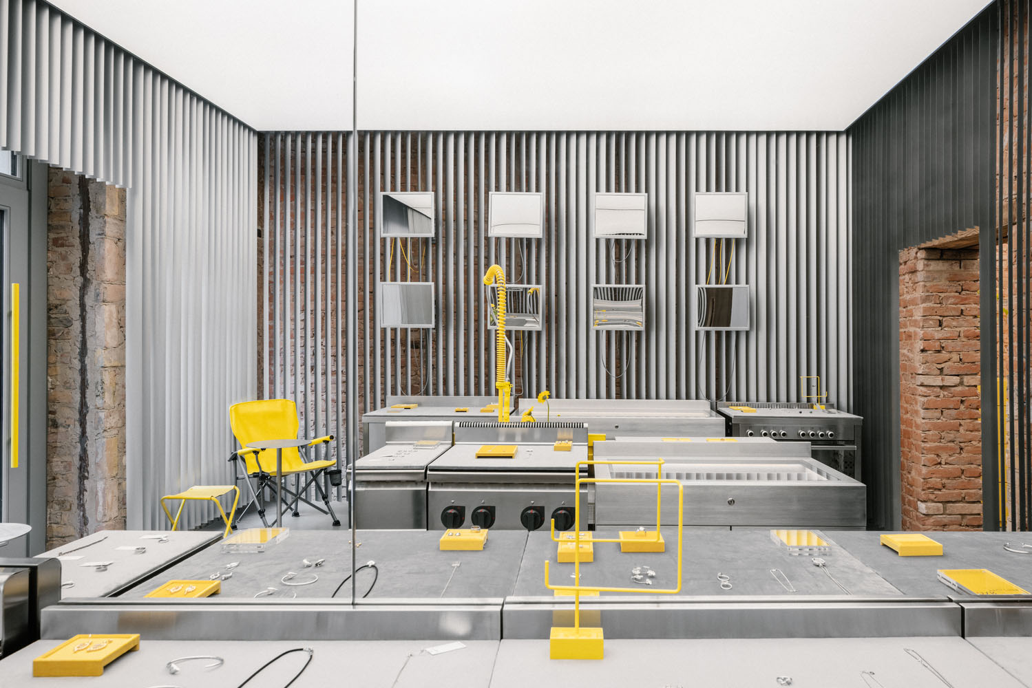 珠寶店設計,飾品店設計,珠寶店設計案例,珠寶店設計方案,商店設計,Crosby Studios,Avgvst 珠寶店,德國,柏林,品牌店設計