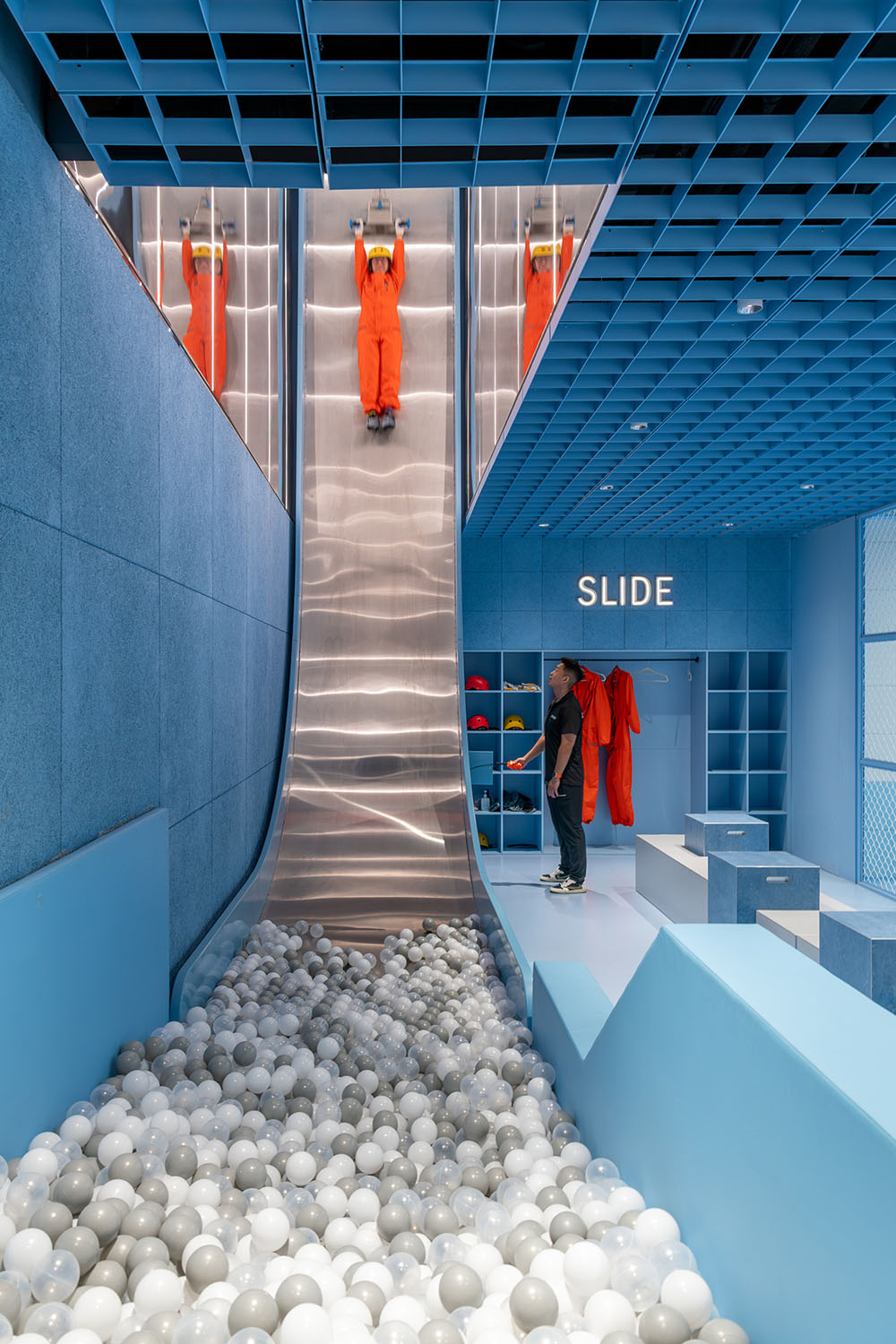 運動場館設計,運動館設計,運動場館設計案例,運動場館設計方案,運動場館裝修,多功能空間設計,武漢,BeInfinity躍行極社繽紛新動境,LUKSTUDIO芝作室,陸穎芝