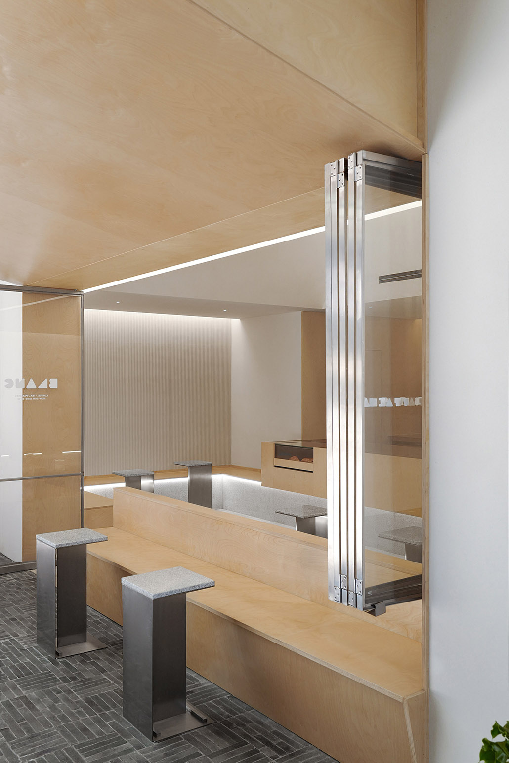 咖啡店設計,咖啡店設計案例,咖啡店設計方案,街邊咖啡店,創意咖啡店,小咖啡店設計,咖啡店裝修,上海,R.A.W.設計工作室