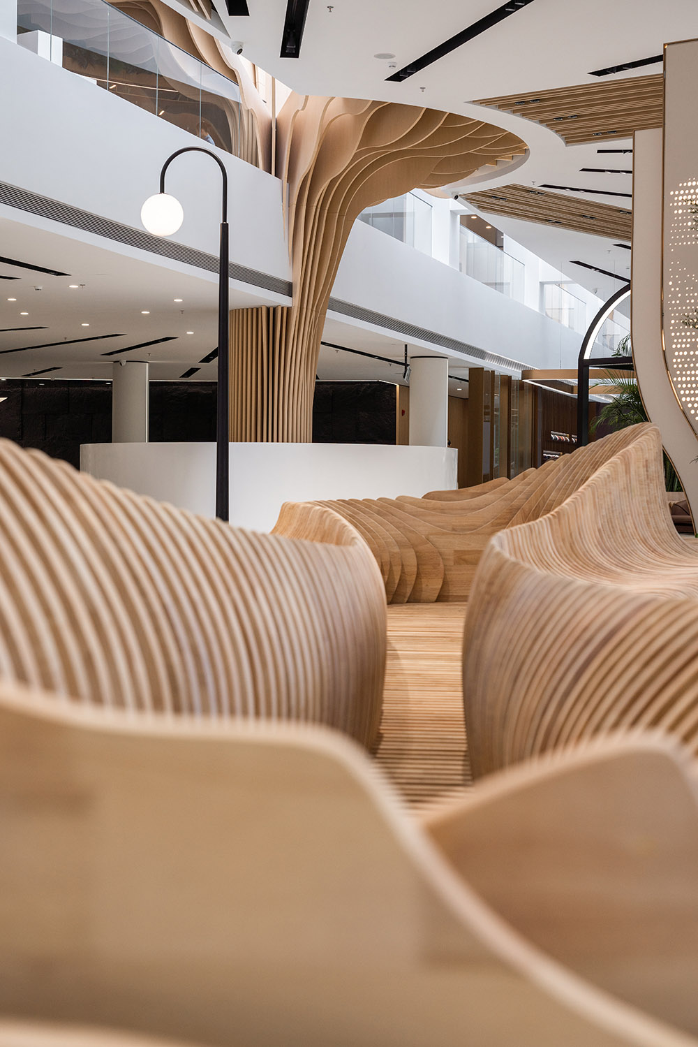 展廳設計,汽車展廳設計,體驗中心設計,體驗店設計,汽車體驗店設計,汽車銷售店設計,展廳設計案例,展廳設計方案,長沙,City Walk：BMW長沙可持續智能化展廳,ARCHIHOPE朱海博建築事務所