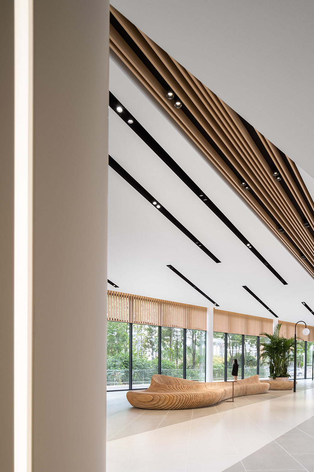 展廳設計,汽車展廳設計,體驗中心設計,體驗店設計,汽車體驗店設計,汽車銷售店設計,展廳設計案例,展廳設計方案,長沙,City Walk：BMW長沙可持續智能化展廳,ARCHIHOPE朱海博建築事務所