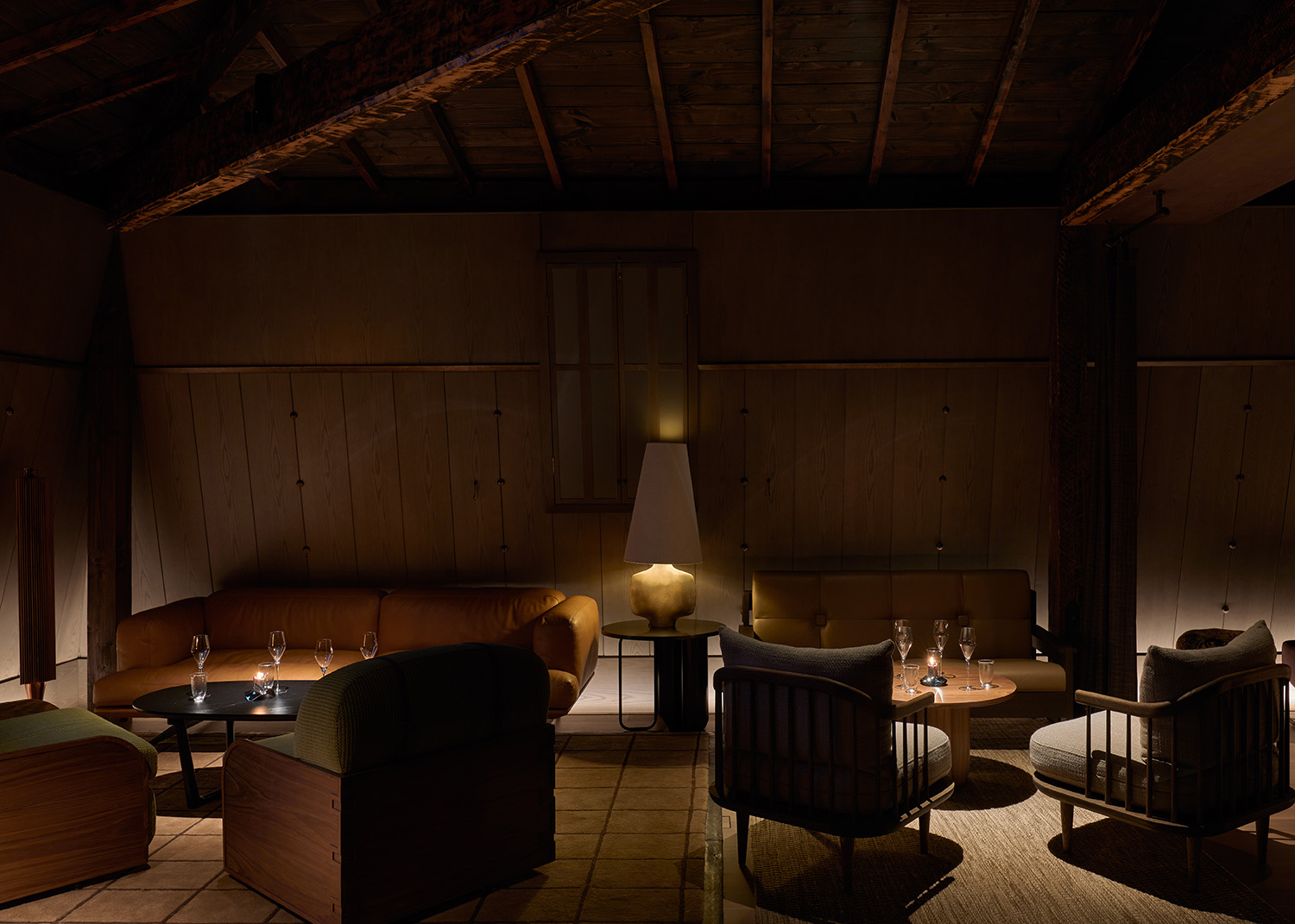 餐廳設計,餐廳設計案例,餐廳設計方案,洋房餐廳設計,餐廳裝修,餐廳效果圖,休閑餐廳設計,餐廳改造,上海,EHB餐廳,召禾設計