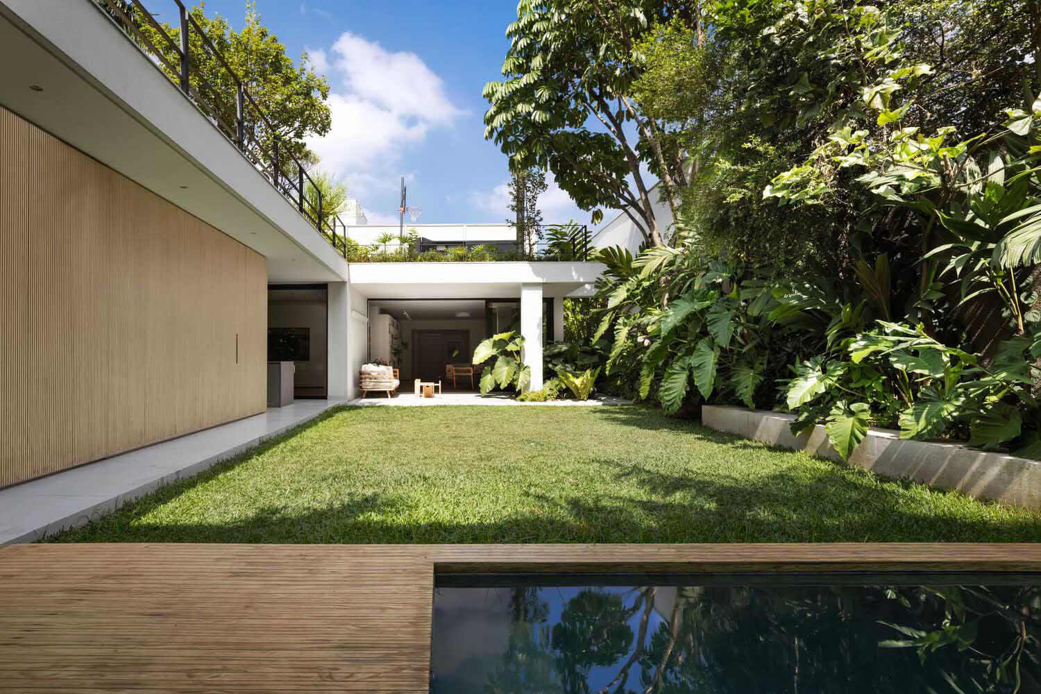 住宅設計,別墅設計案例,Gabriella Ornaghi,庭院別墅,巴西,國外住宅設計案例,400㎡,聖保羅,景觀別墅