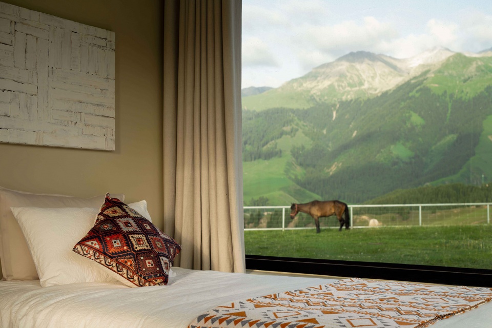 民宿設計,民宿改造設計,度假民宿設計,民宿設計案例,民宿設計方案,酒店設計,設計酒店,新疆伊犁,哈薩克自治州青空冀翼民宿,魔匠德克空間設計