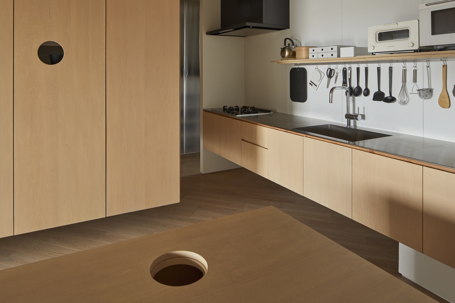 Hiroyasu Imai,公寓設計,公寓設計案例,65㎡,公寓改造,日本,鬆戶,公寓翻新改造,混凝土,原木色