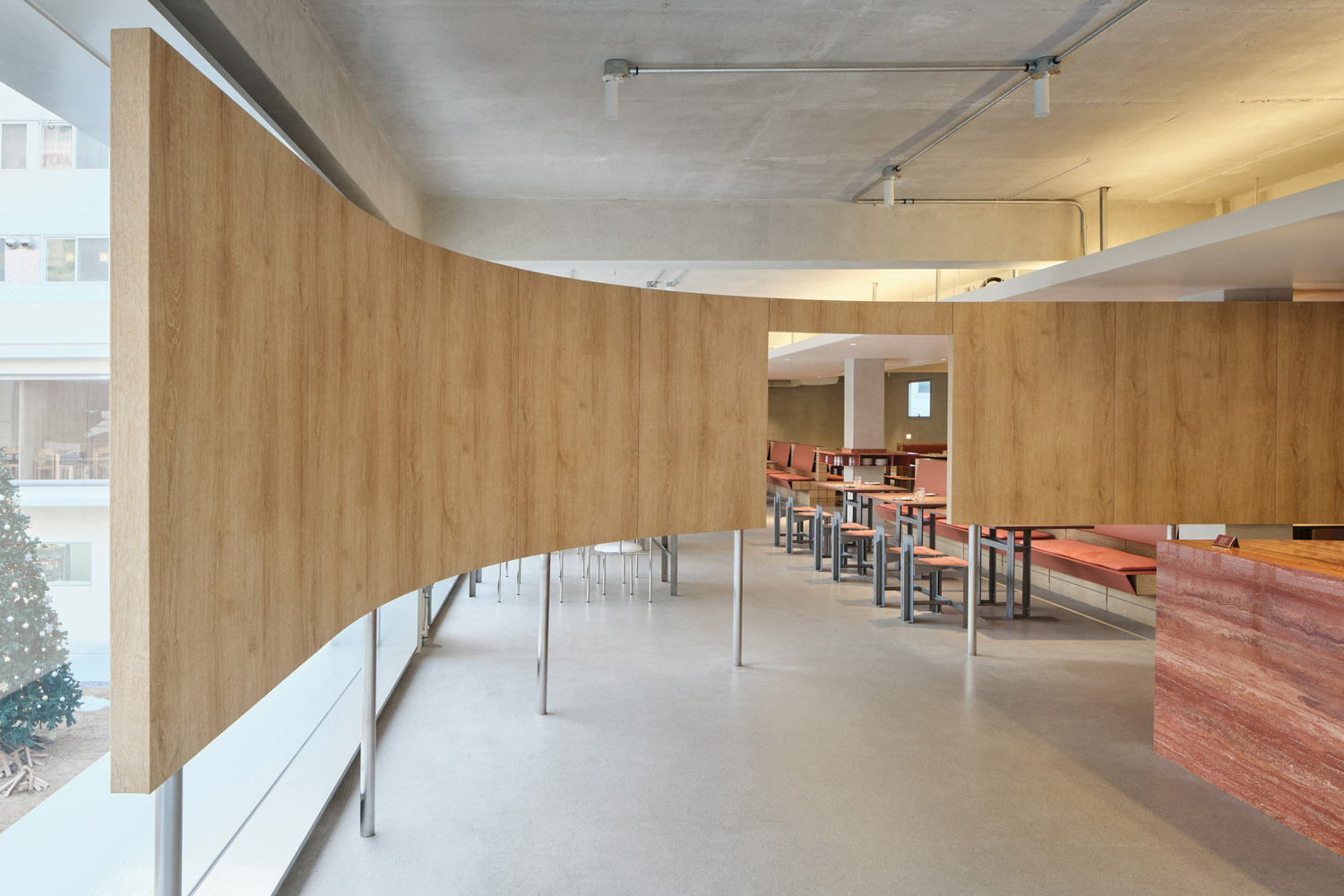 酒吧設計方案,酒吧裝修,休閑餐廳設計,Indiesalon,餐廳設計,酒吧,Slowyard BBQ 酒吧&餐廳,韓國,酒吧餐廳設計,首爾麻浦