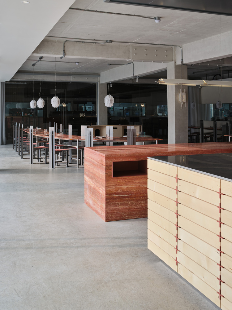 酒吧設計方案,酒吧裝修,休閑餐廳設計,Indiesalon,餐廳設計,酒吧,Slowyard BBQ 酒吧&餐廳,韓國,酒吧餐廳設計,首爾麻浦