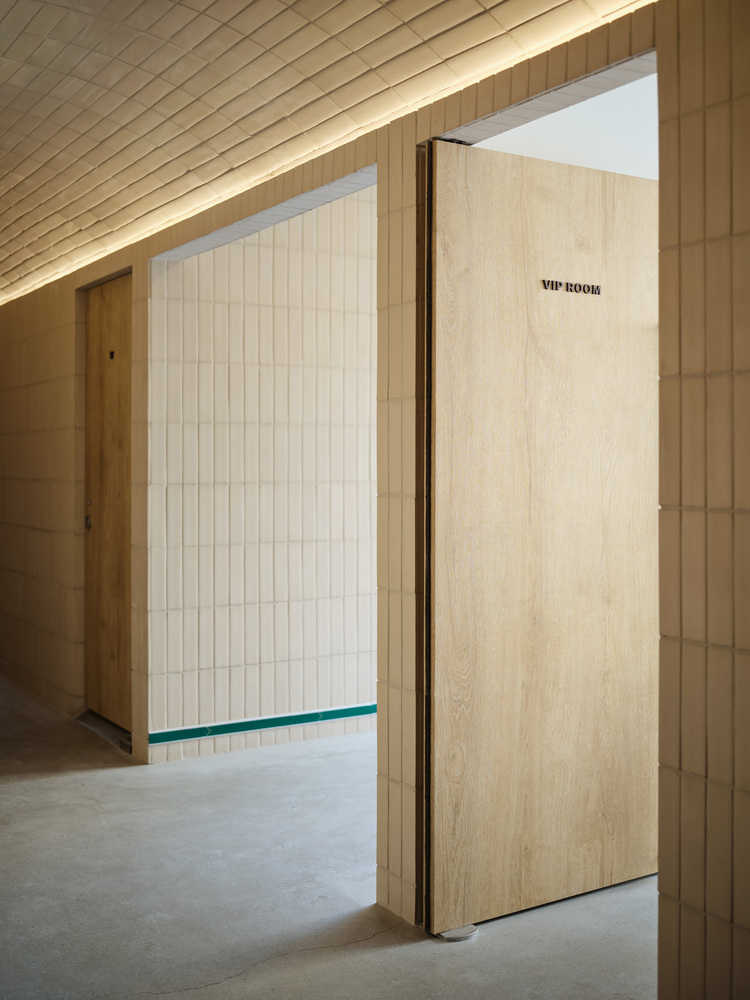 酒吧設計方案,酒吧裝修,休閑餐廳設計,Indiesalon,餐廳設計,酒吧,Slowyard BBQ 酒吧&餐廳,韓國,酒吧餐廳設計,首爾麻浦