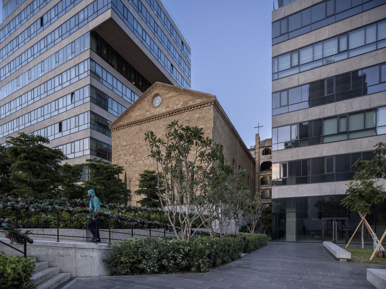 PARALX,黎巴嫩,貝魯特,商業綜合體設計案例,辦公樓設計方案,教堂改造設計,聖喬治教堂