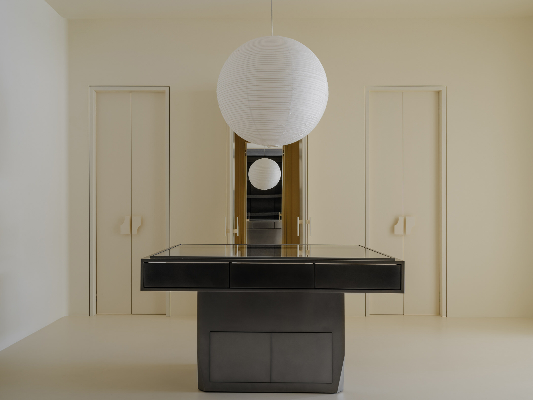 商店設計,零售店設計,集合店設計,Polina Ditsman,概念店設計,品牌零售店設計,零售店設計案例,零售店設計方案,俄羅斯,莫斯科,奶油色