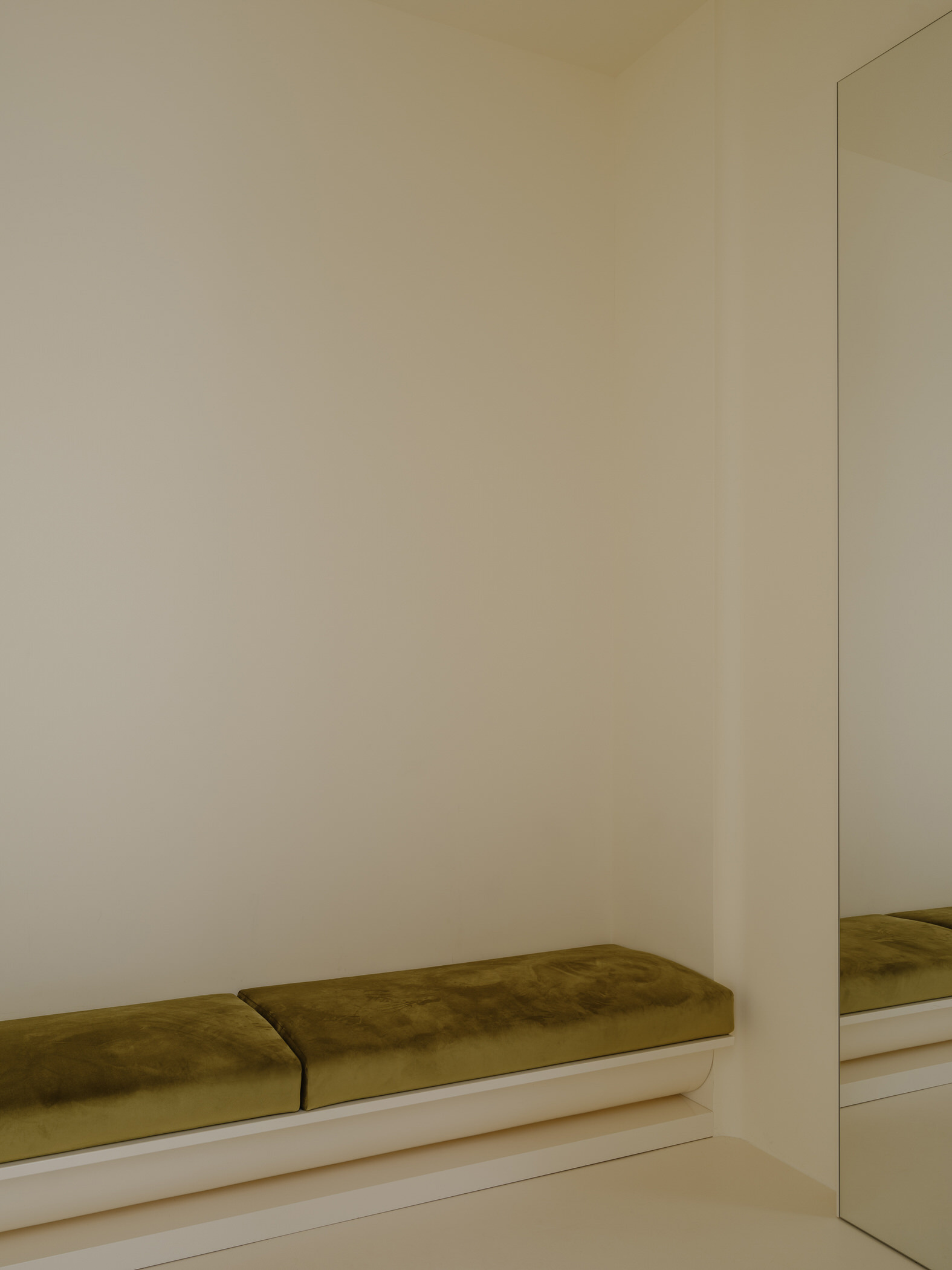 商店設計,零售店設計,集合店設計,Polina Ditsman,概念店設計,品牌零售店設計,零售店設計案例,零售店設計方案,俄羅斯,莫斯科,奶油色