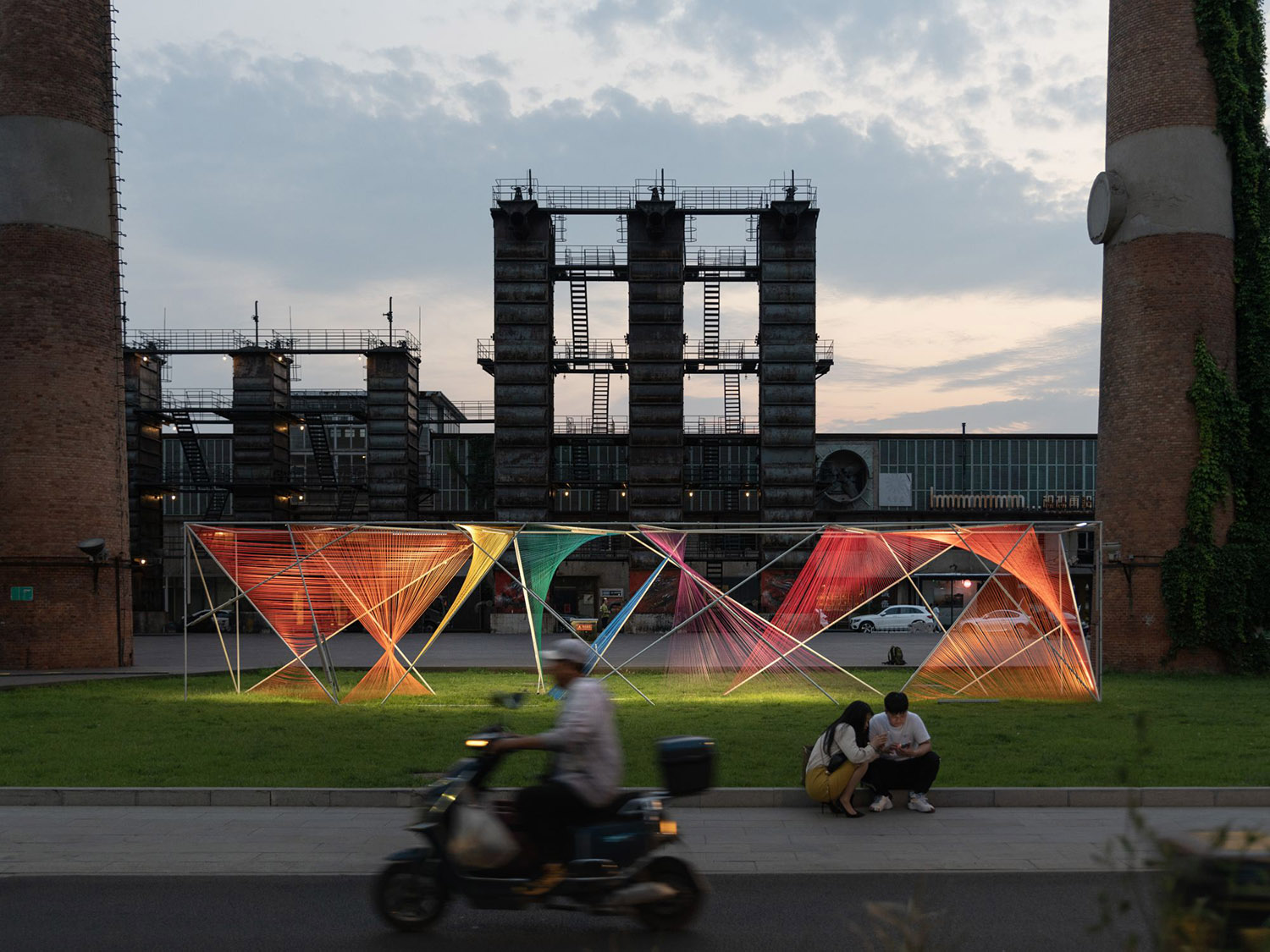 裝置設計,藝術裝置,燈光裝置設計,互動裝置,2023北京戲劇節藝術裝置《光織》,北京,MARS星球建築設計