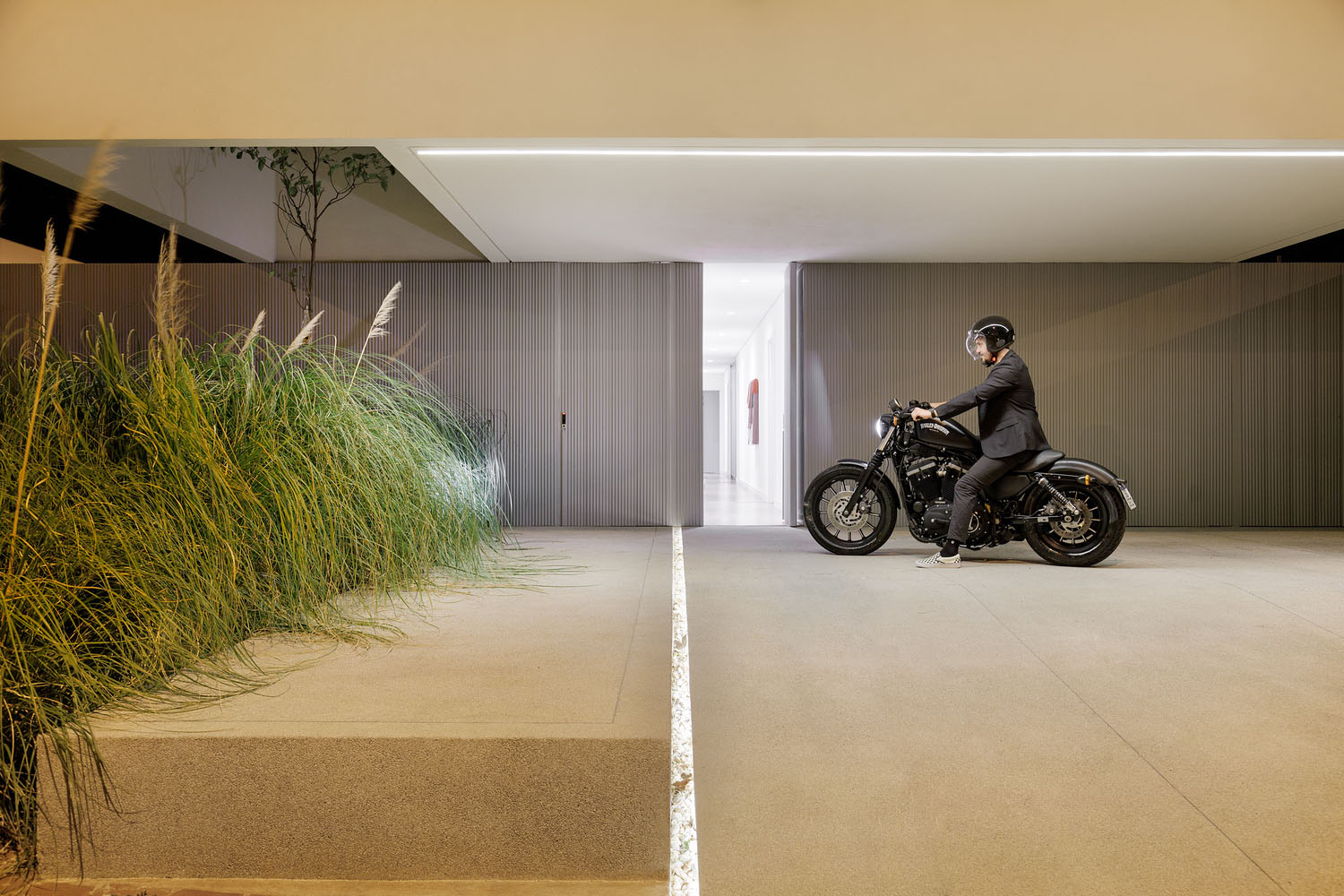 gruta.arquitetos,別墅設計案例,別墅設計方案,庭院別墅,巴西,295㎡,極簡主義,極簡美學