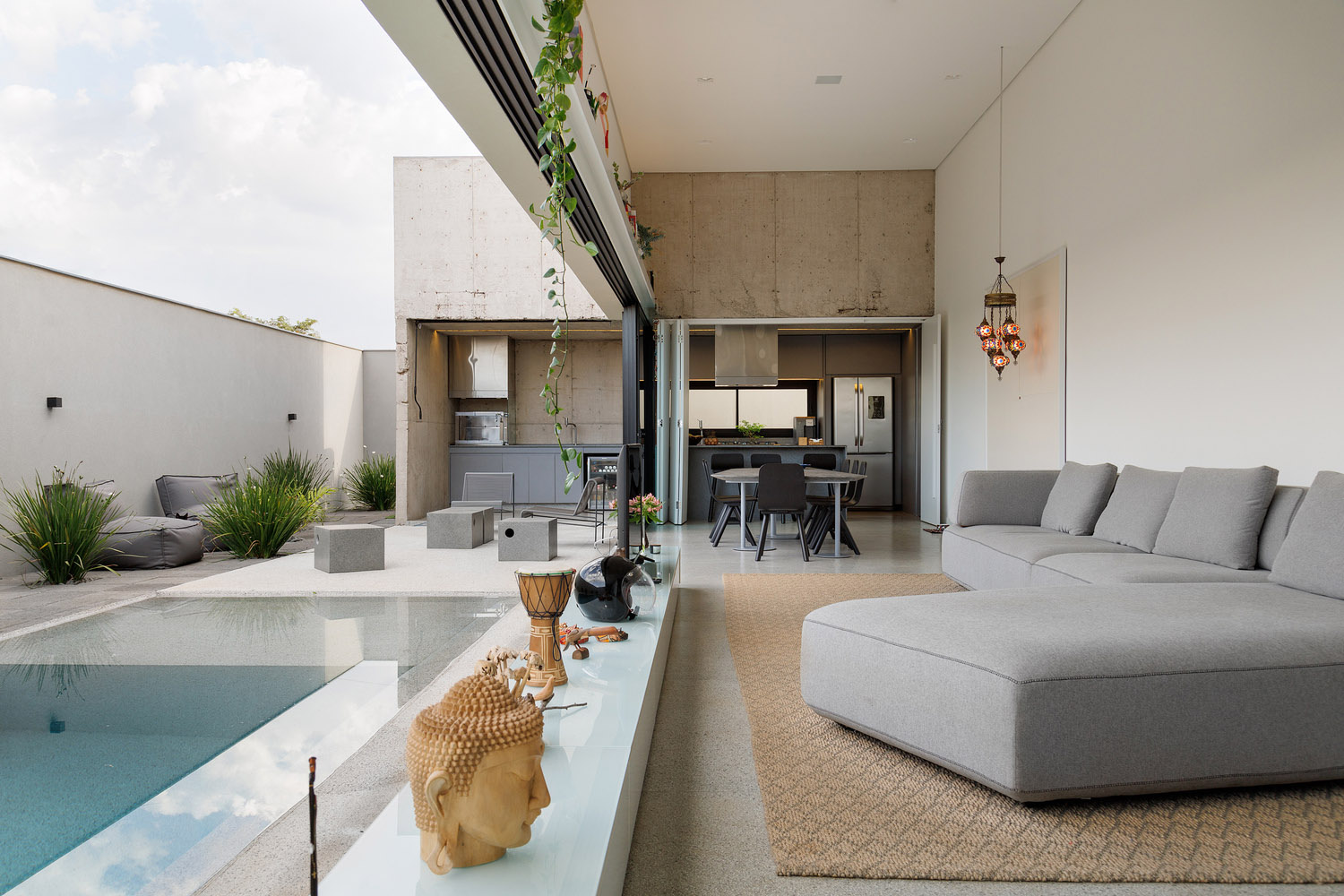 gruta.arquitetos,別墅設計案例,別墅設計方案,庭院別墅,巴西,295㎡,極簡主義,極簡美學