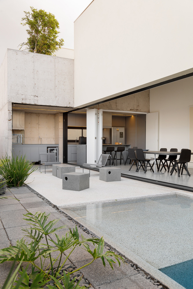 gruta.arquitetos,別墅設計案例,別墅設計方案,庭院別墅,巴西,295㎡,極簡主義,極簡美學