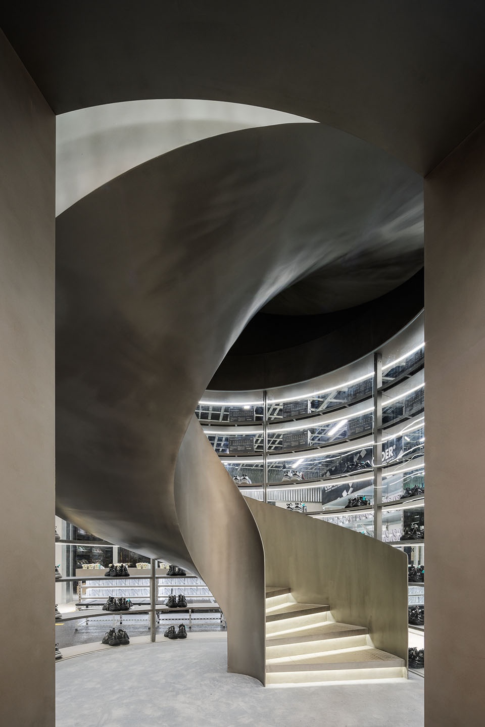 商店設計,零售店設計,集合店設計,國潮集合店設計,概念店設計,服飾零售店設計,零售店設計案例,零售店設計方案,成都,國潮品牌集合店OHOUS,永創設計