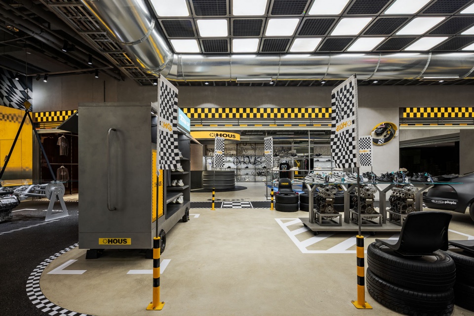 商店設計,零售店設計,集合店設計,國潮集合店設計,概念店設計,服飾零售店設計,零售店設計案例,零售店設計方案,成都,國潮品牌集合店OHOUS,永創設計