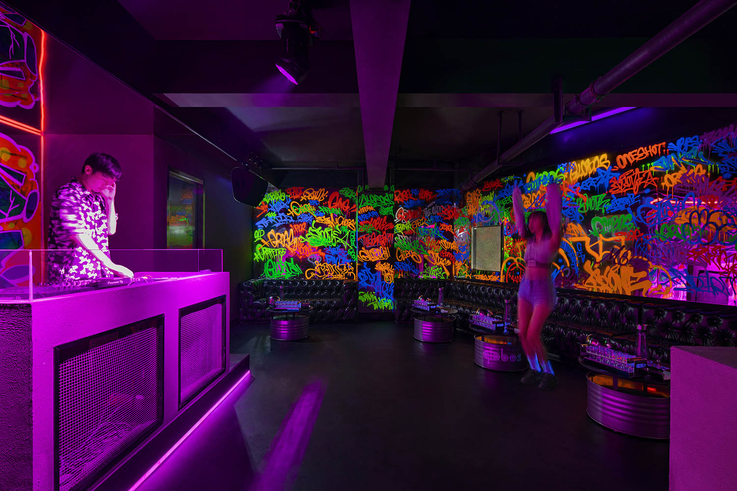 酒吧設計,夜店設計,酒吧設計案例,酒吧設計方案,酒吧裝修,酒吧效果圖,鄭州,宇宙俱樂部Club Globos,SALONE DEL SALON得德設計