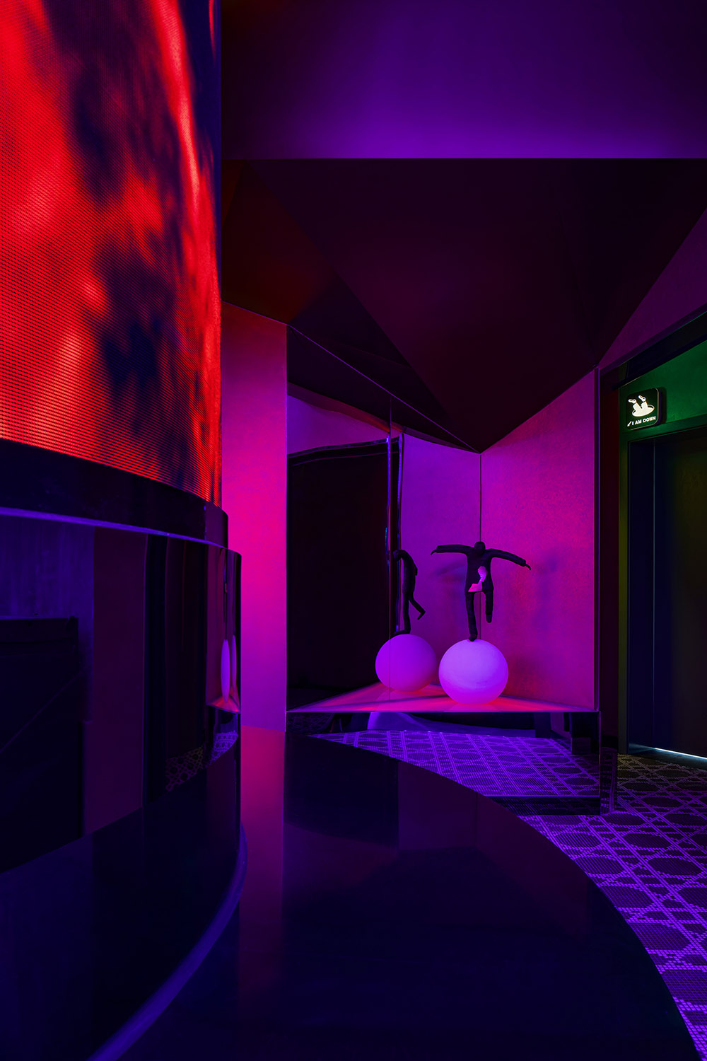 酒吧設計,夜店設計,酒吧設計案例,酒吧設計方案,酒吧裝修,酒吧效果圖,鄭州,宇宙俱樂部Club Globos,SALONE DEL SALON得德設計