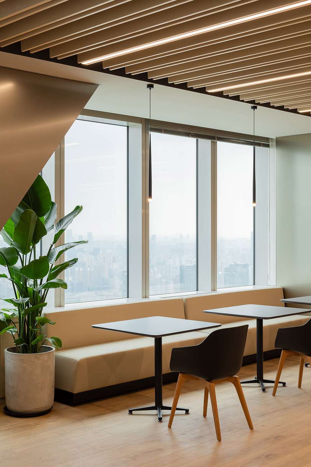 辦公室設計,辦公室設計案例,辦公室設計方案,辦公室裝修,現代風格辦公室設計,開放式辦公室設計,上海,環球金融中心華寶基金辦公室,FTA建築設計