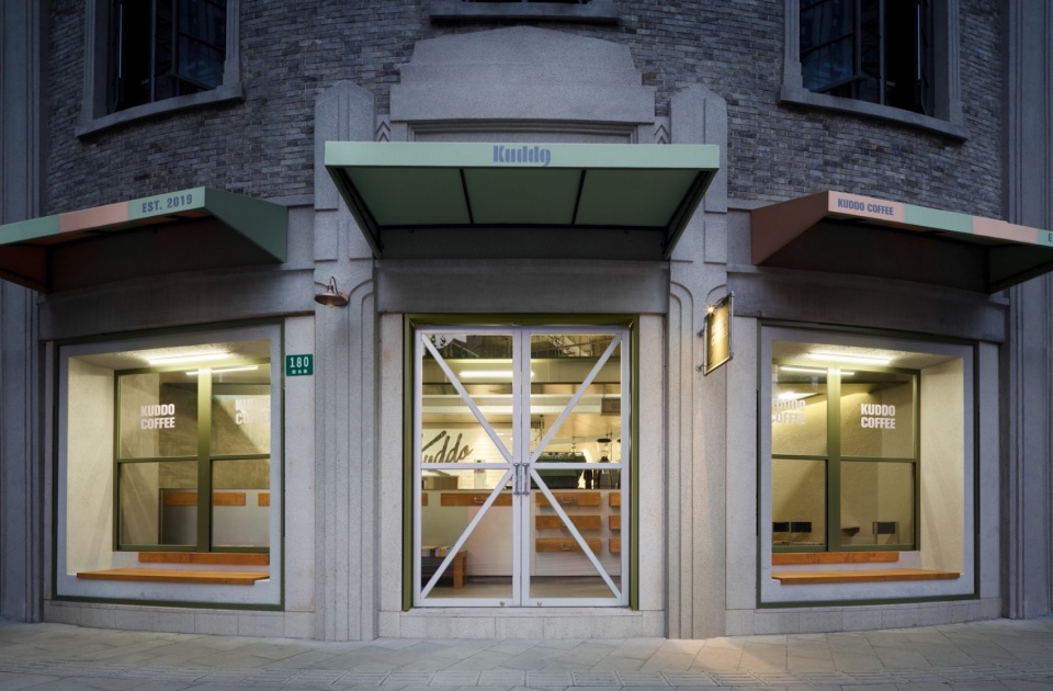 社區咖啡店設計,咖啡店設計,咖啡店設計案例,咖啡店設計方案,茶飲店設計,小咖啡店設計,KUDDO coffee,上海,KUDDO咖啡鴻壽坊店,敘室設計