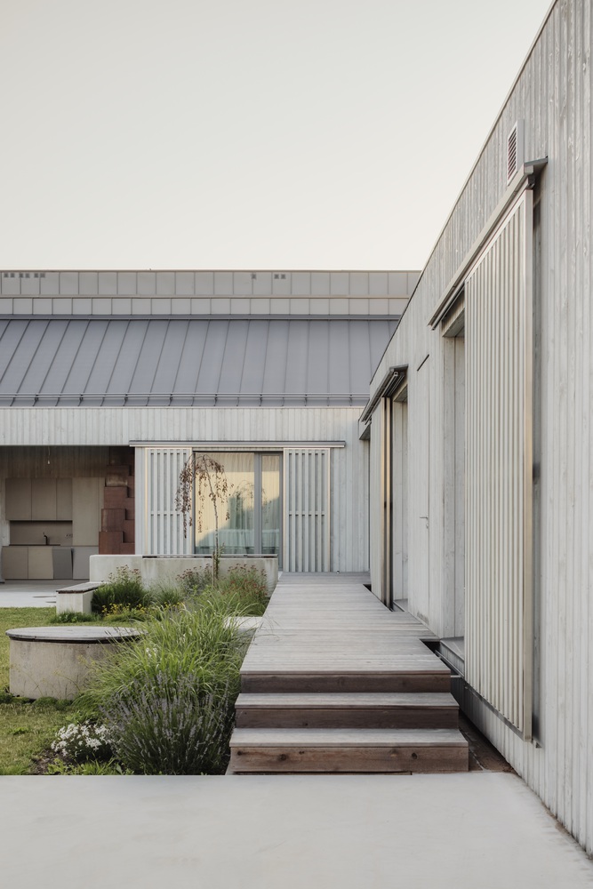 OAD,別墅設計案例,別墅設計方案,拉脫維亞,海景別墅,原木色,275㎡