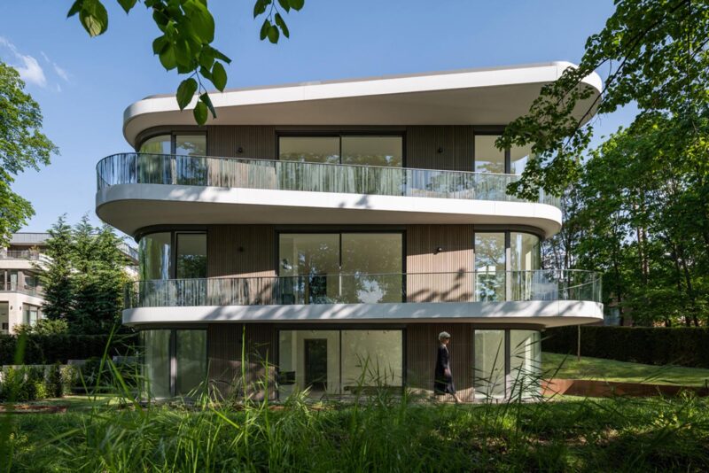 Tchoban Voss Architekten | 德國柏林曲線美學湖邊公寓